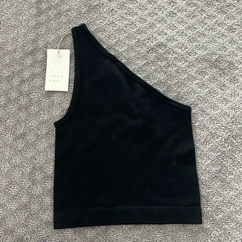 Black one shoulder crop top